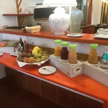 塔斯帕蒂酒店 酒店